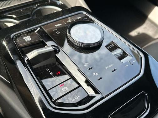 2026 BMW 530 i xDrive