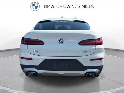 2025 BMW X4 xDrive30i