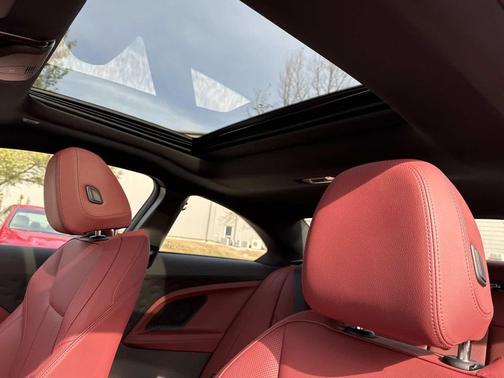 2025 BMW M240 i xDrive