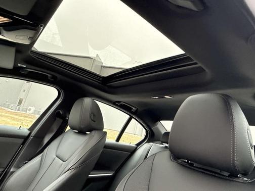 2026 BMW 330 xDrive NA