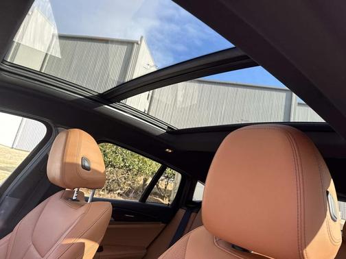 2023 BMW X4 xDrive30i