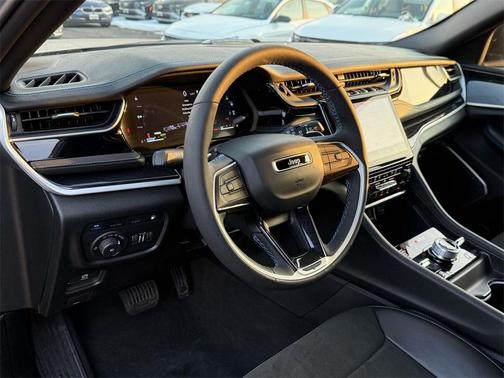 2024 Jeep Grand Cherokee 4xe Trailhawk