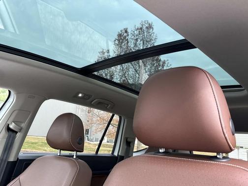 2021 Volkswagen Atlas 3.6L SE w/Technology