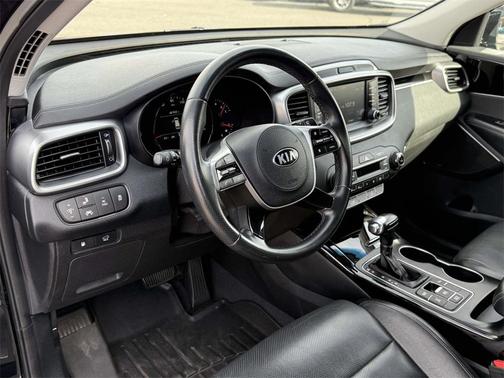 2019 Kia Sorento SX