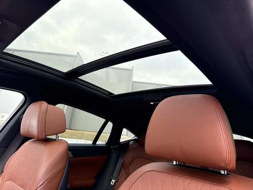 2023 BMW X6 xDrive40i