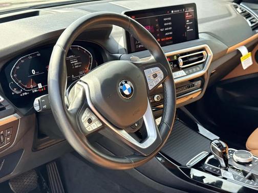 Dark Graphite Metallic 2024 BMW X3 xDrive30i
