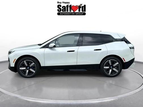 Mineral White Metallic 2024 BMW iX xDrive50