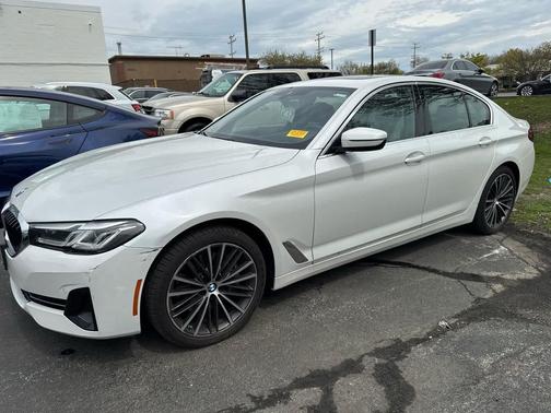 White 2022 BMW 540 i xDrive