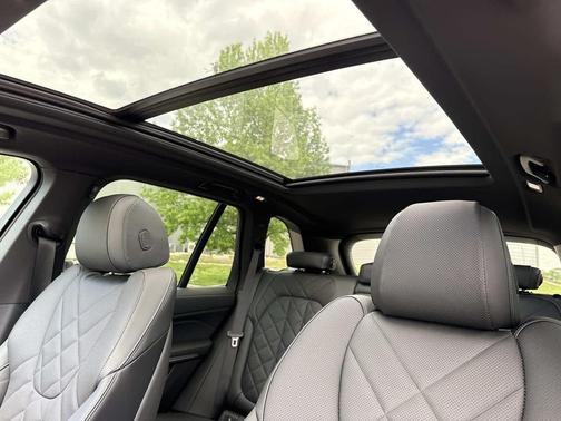 Black Sapphire Metallic 2026 BMW X5 xDrive40i