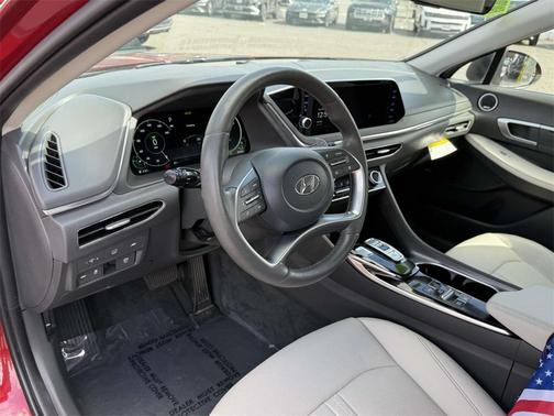 2023 Hyundai SONATA Hybrid Limited