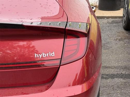 2023 Hyundai SONATA Hybrid Limited