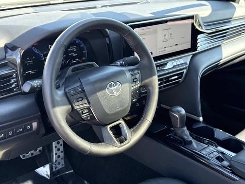 Heavy Metal/Midnight Black Metallic 2025 Toyota Camry XSE