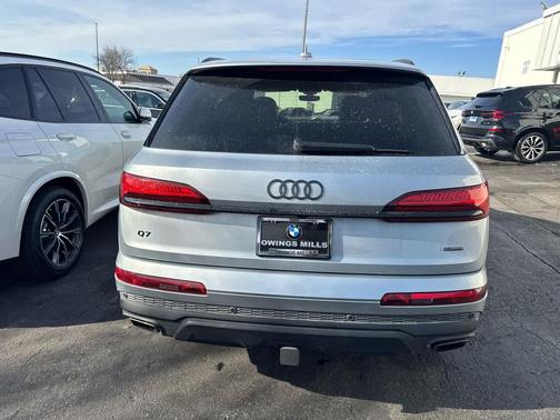 2025 Audi Q7 55 Prestige