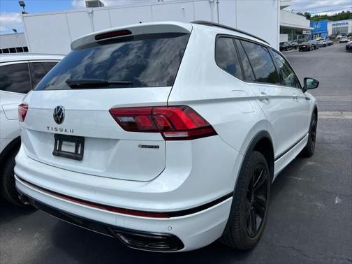 2023 Volkswagen Tiguan 2.0T SE R-Line Black 4MOTION