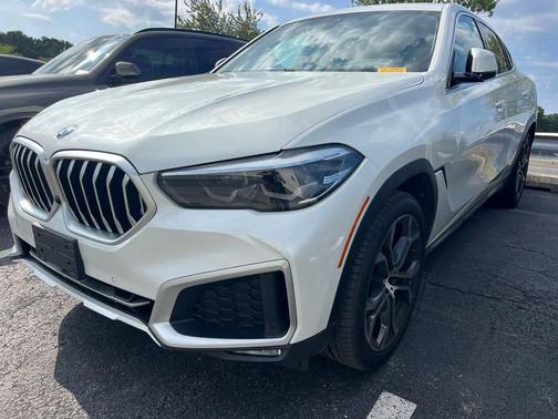 2021 BMW X6 xDrive40i