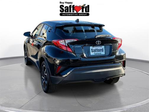 2022 Toyota C-HR XLE