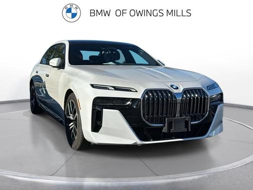 2023 BMW 740 i