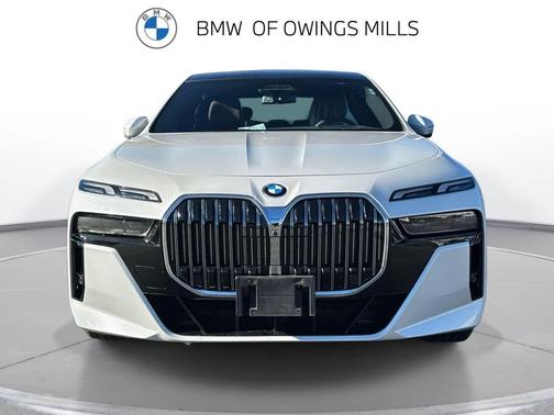 2023 BMW 740 i