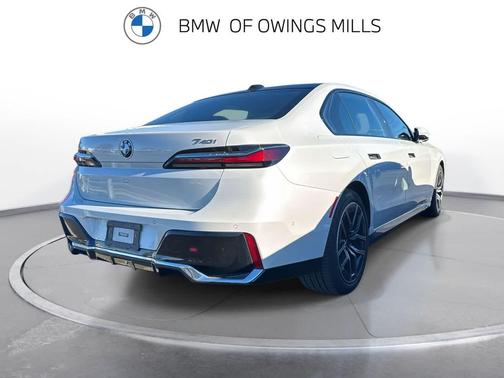 2023 BMW 740 i
