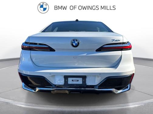 2023 BMW 740 i