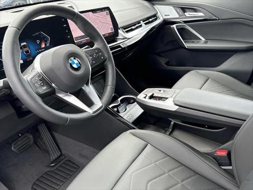 2025 BMW X2 xDrive28i