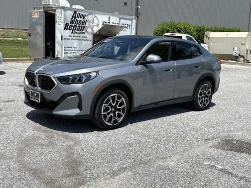 Skyscraper Grey Metallic 2025 BMW X2 xDrive28i