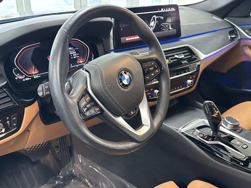 2023 BMW 530 i xDrive