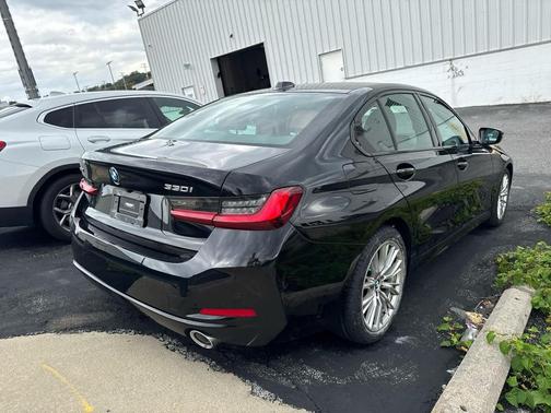 2023 BMW 330 xDrive