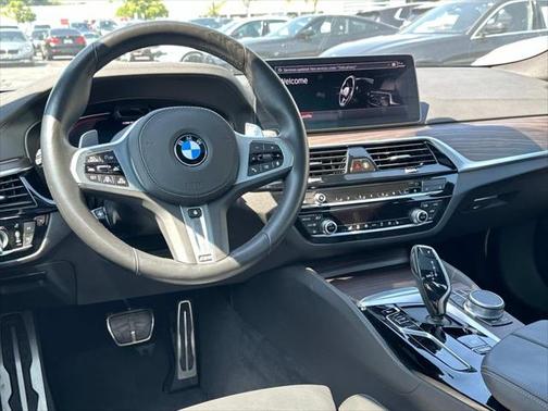 2021 BMW M550 i Xdrive