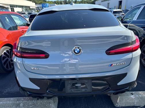 2023 BMW X4 M40i