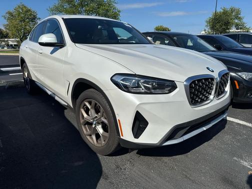 2025 BMW X4 xDrive30i
