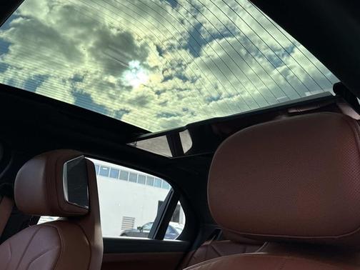 Black 2026 BMW 750e i xDrive