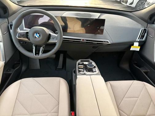 2025 BMW iX xDrive50