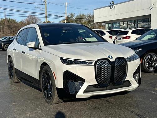 2025 BMW iX M60