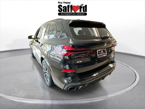 2024 BMW X5 M60i