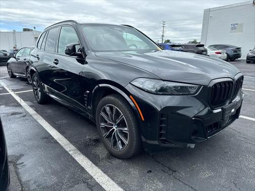 2024 BMW X5 M60i