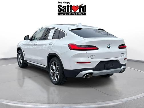 2025 BMW X4 xDrive30i