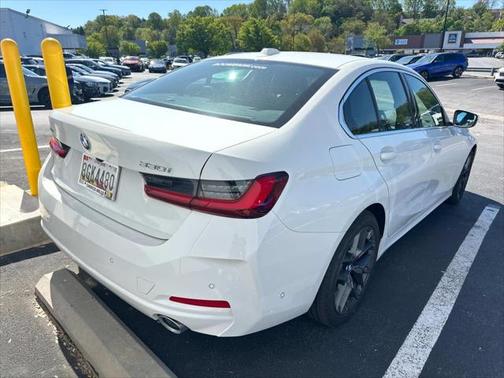 2025 BMW 330 i xDrive
