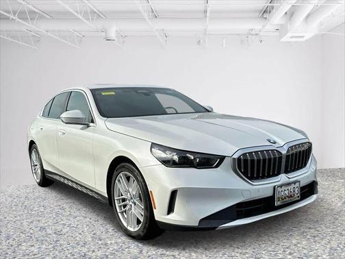 2024 BMW 530 i xDrive