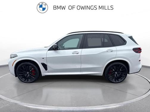 2026 BMW X5 M60i
