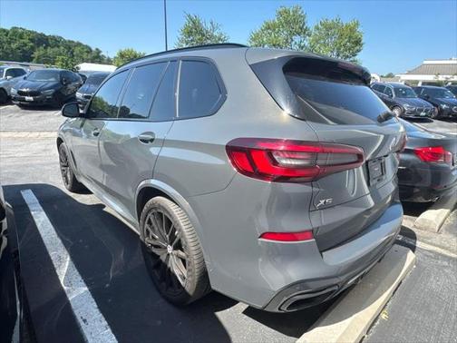 2022 BMW X5 M50i