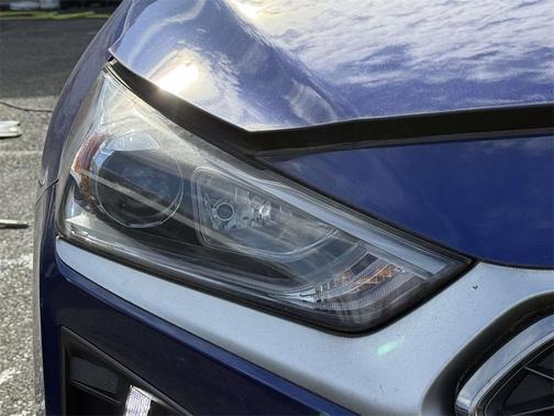 2022 Hyundai IONIQ Hybrid SE