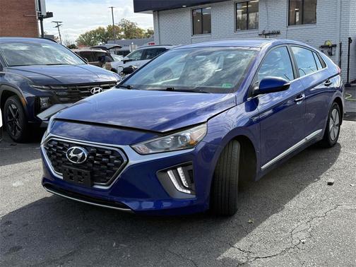 2022 Hyundai IONIQ Hybrid SE