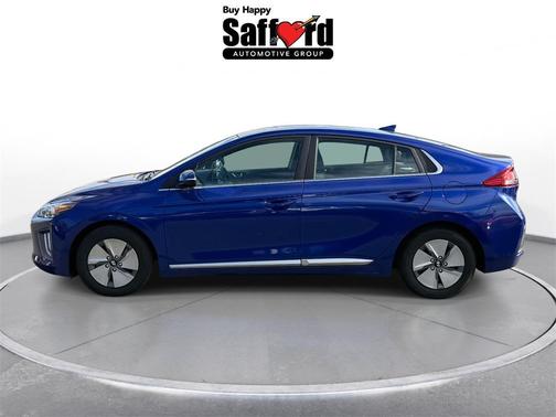 2022 Hyundai IONIQ Hybrid SE