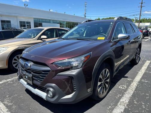 Dark Mahogany Pearl 2025 Subaru Outback Touring XT