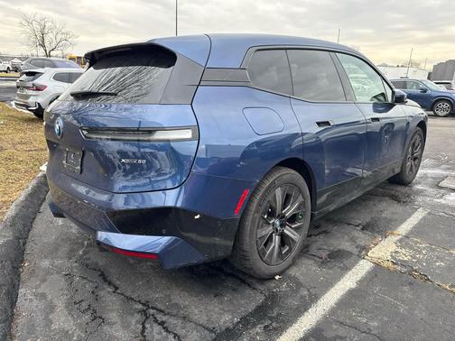 2025 BMW iX xDrive50