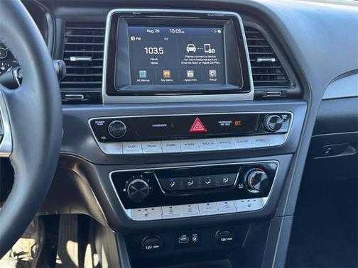 2018 Hyundai SONATA SEL