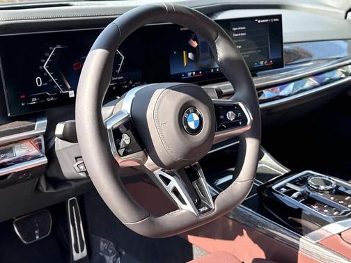 2025 BMW 760 i xDrive