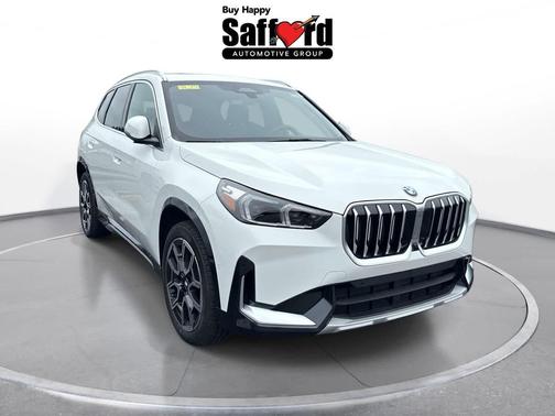 Alpine White 2026 BMW X1 xDrive28i