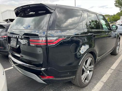 2023 Land Rover Discovery P360 Metropolitan Edition